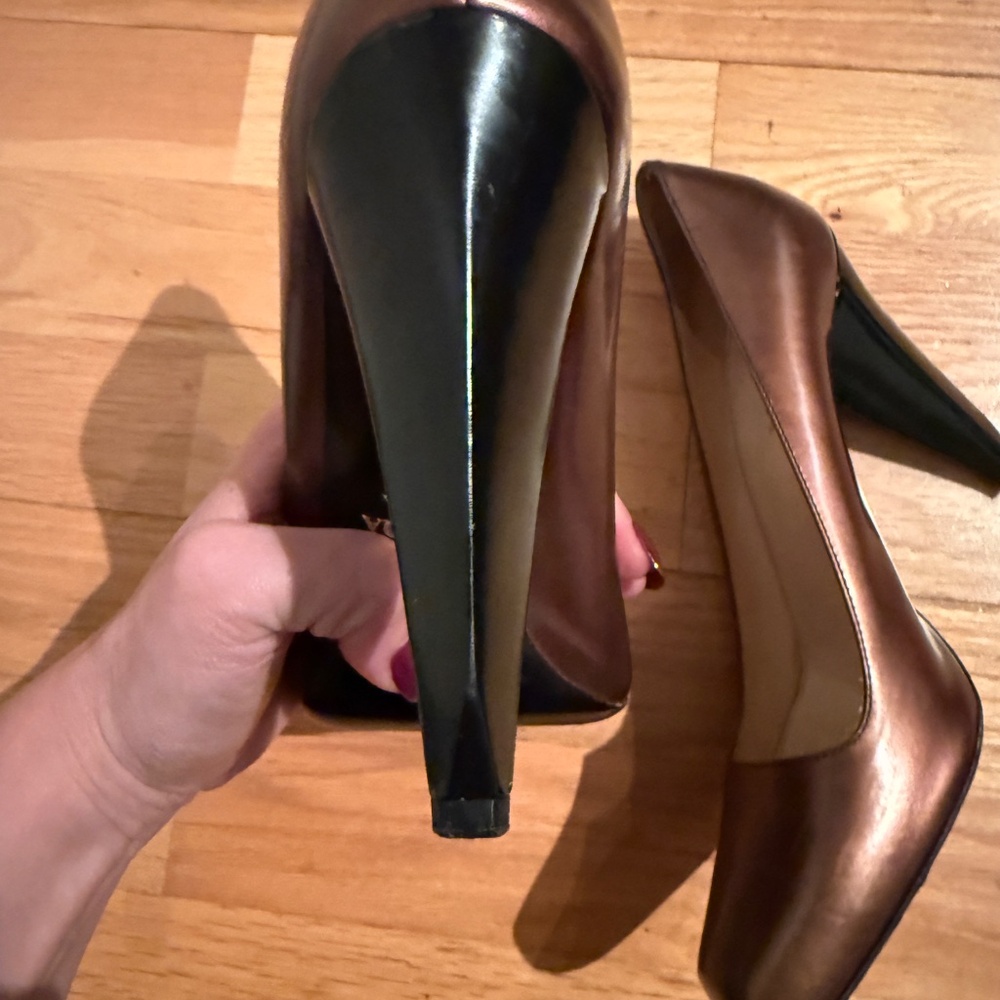 Prada bronze leather heels - Picture 9 of 9